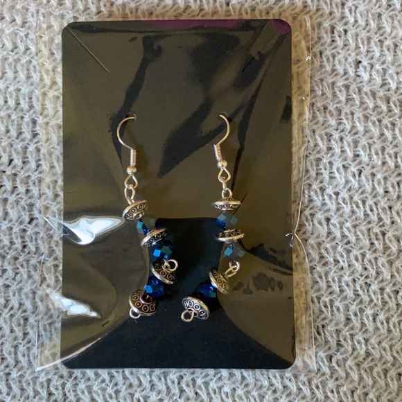 Earring by Bri handmade glass bead earrings - Picture 7 of 10